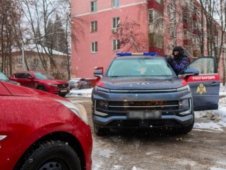 «Кнопка спасения» в деле: как росгвардейцы отработали защиту авто и автоледи в Люберцах