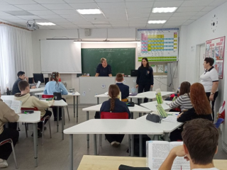 От репоста до судимости: полиция предупредила подростков о скрытых угрозах в соцсетях