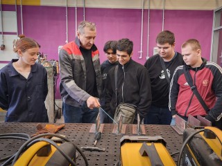 Лучшего сварщика среди первокурсников определили в бронницком колледже
