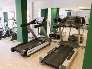 Тренировки в праздники — грех? Ответ протоиерея, который удивит верующих