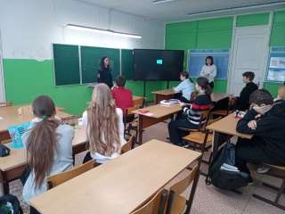 Школьникам округа рассказали правду о «безобидных» постах