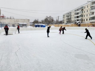 В Рузском округе восстанавливают лед для тренировок хоккеистов