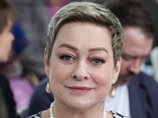 Икота уже перешла на Федота: директор Марии Ароновой опровергла слухи о ее недомогании