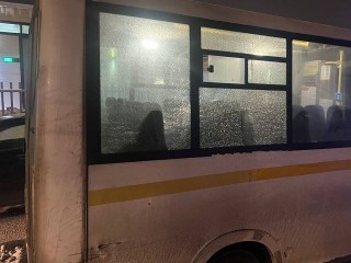 Пробиты стекла: полиция разыскивает стрелявшего по маршруткам в Балашихе