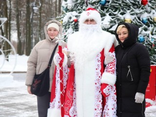 Хоккей и елки, день чудесный: в Воскресенске завершился ежегодный арт-фестиваль