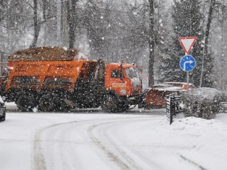 Жителей Подмосковья призвали остаться дома: когда начнется новый снегопад