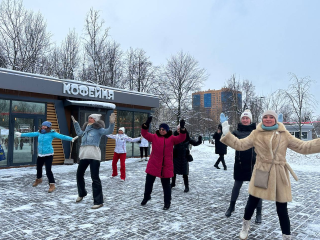 Праздничное настроение в Реутове: «Новый год в Подмосковье» захватил Центральный парк