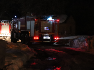 Возгорание на улице Красный Пожарник оперативно потушили