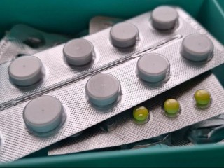 Компенсацию могут ввести за лекарства дороже 10% дохода