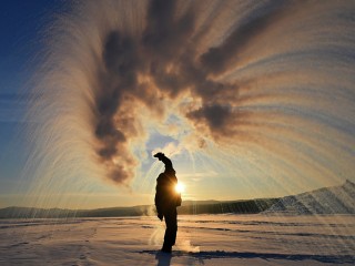 Массовый тренд «снежная дымка» может привести к потере зрения и госпитализации