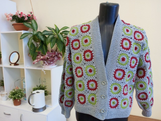 В Электрогорске участники «Активного долголетия» создают авторские коллекции одежды