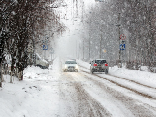 Сильный снег и гололед обрушатся на Подмосковье к ночи: под ударом юг и восток