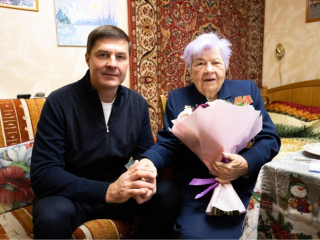 От обороны Москвы до Ленинграда: Адельфина Мазятова из Дзержинского отметила вековой юбилей