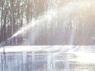 Каток на стадионе «Локомотив» в Ожерелье готовится к открытию