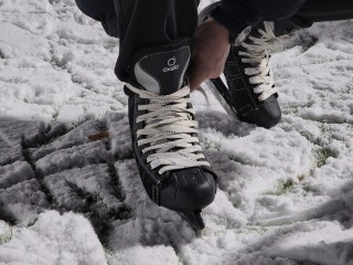 Покататься на коньках теперь можно на стадионе «Труд» в микрорайоне Поселок Пироговский