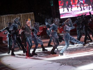 Знаменитые фигуристы отыграли представление «Щелкунчик» на катке «Елочка»