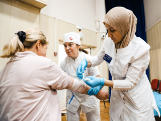 Как простая процедура поможет спасти жизни раненых и тяжелобольных