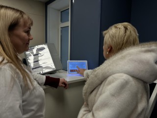В поликлинике №1 появился «уголок здоровья»: давление, ЭКГ и запись к врачу — прямо на входе