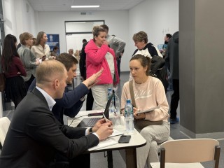 Выездная администрация в Коробово: дороги, остановка и ливневая канализация на повестке дня