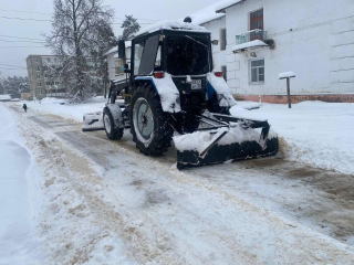 Снег не помеха: где в Шатуре уже расчистили дороги и дворы