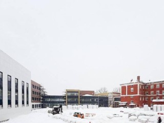 Библиотека с IT, спортзал и кулинария: экскурсия по стройплощадке новой школы в Подольске