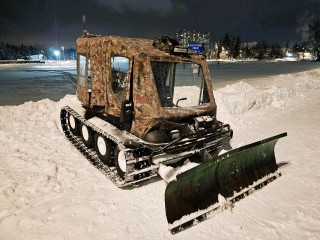 В Краснознаменске коммунальные службы осваивают гусеничный вездеход