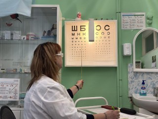 Без пропуска уроков: врачи проверяют здоровье школьников во время выездных профосмотров