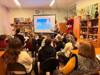 На литературной гостиной в ДК «Восток» рассказали о военной истории деревни Смолино