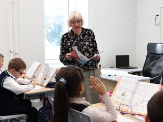 Классный руководитель без предмета: почему эксперт считает эту идею провальной для школы