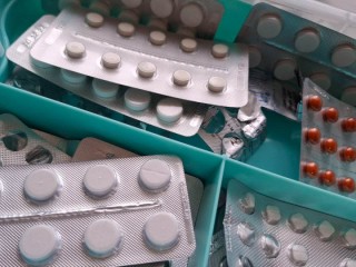 Хотел продать на маркетплейсе: что нашли таможенники у иностранца в Домодедове