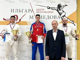 Шпажный блиц: как подмосковный атлет оставил позади олимпийского призера