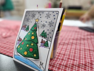 От космонавтов до ретро-стиля: на выставке в Черноголовке изучают открытки