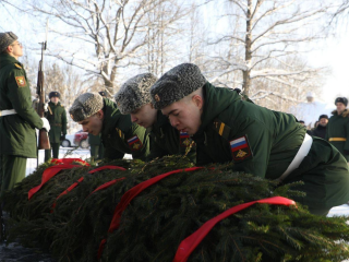 В Симбухове почтили память павших бойцов в годовщину освобождения от фашистов