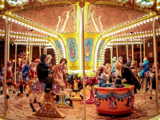 В сквере на Каширском шоссе временно закрыли муниципальную карусель