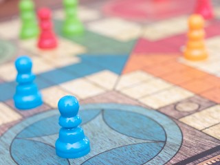 Жителей приглашают сыграть в игру на скорость мышления и ассоциации