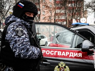 По горячим следам: бойцы Росгвардии задержали похитителей иномарки в Пушкино, автомобиль возвращен владельцу