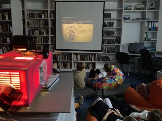 Волшебные сказки на старинных слайд-фильмах бесплатно покажут в Черноголовке