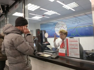 Билетные терминалы внезапно перестали работать на железнодорожном вокзале в Дмитрове