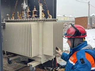 Зима не погасит свет: энергетики подстраховали электросети деревни Ивановка