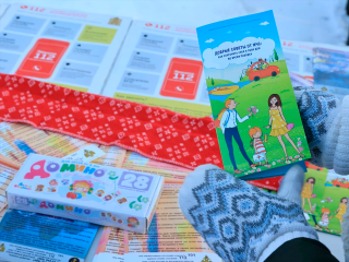 Королевские пожарные превратили обычный день в парке в урок безопасности для детей