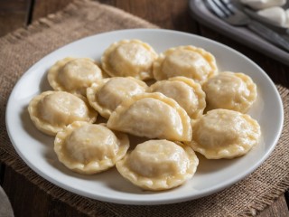 Грешно ли есть вареники с предсказаниями: ответ дал священник