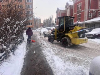 Руки тоскуют по лопате и денег просит кошелек? Как  воспользоваться сервисом по уборке снега и взять подработку в Подмосковье