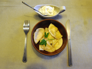 Накрываем крещенский стол всей семьей: что можно, что нельзя и что обязательно