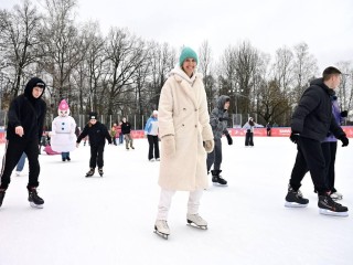 Выходные в Подмосковье: как добраться до популярного бесплатного катка в Ступинском парке