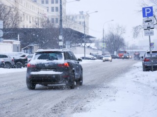Как сэкономить бензин на трассе: назван рабочий способ
