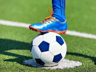 От двора до стадиона: бесплатная футбольная секция ждет новых чемпионов