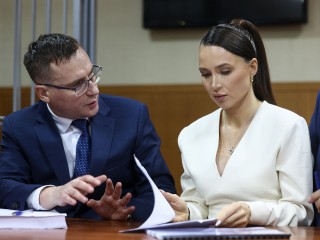 На сносях в зал заседаний: Лерчек сделала резкое заявление на судебном процессе