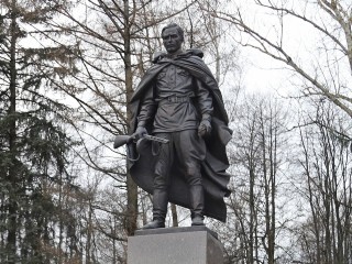 Луховичан приглашают на митинг в честь 84-летия освобождения Москвы от фашистов