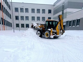 Битва со снегопадом века: как подмосковные водоканалы отложили свои задачи для спасения школ и детсадов от сугробов
