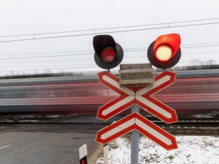 Береженого бог бережет: итоги года на ж/д переездах Подмосковья в 2025 году — будьте бдительны